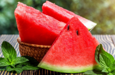 78-163238-summer-fruit-benefits_700x400.png