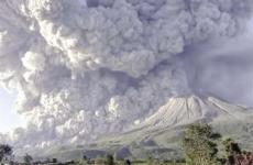 بركان سيميرو في إندونيسيا..jpeg