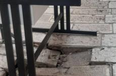 انهيار جزئي في منطقة باب العامود.jpg