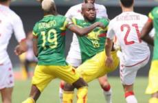 لقاء سابق بين المنتخبين