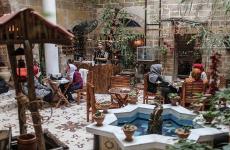 غزيون يرابطون في البلدة القديمة.jpg