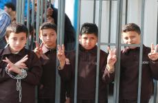 معتقلون أطفال في سجون الاحتلال اعتقال.jpg