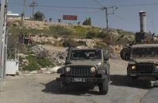 قوات الاحتلال تغلق طرق في الضفة.jpg