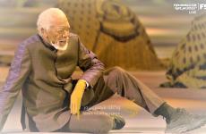 حقيقة اعتناق مورغان فريمان الإسلام في قطر .. وما هو سر القفازات الصفراء؟.jpg