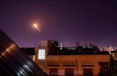 الدفاعات الجوية تتصدى لعدوان إسرائيلي في سماء دمشق.jpg