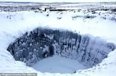 حفرة في القطب الشمالي.webp