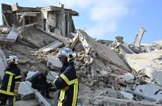 انهيار مبنيين في غينيا.jpg