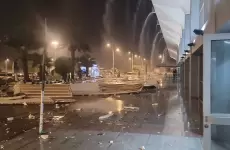 عاصفة رعدية في مطار عدن باليمن.webp