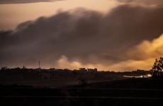 قصف إسرائيلي على غزة السنة الدخان تتصاعد.jpg