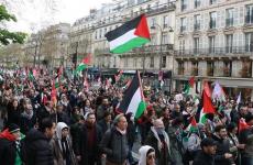 خلال المظاهرة في باريس.jpg
