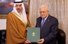 الرئيس عباس يتسلم دعوة للمشاركة في قمة الرياض