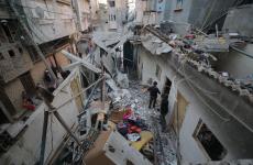 الاحتلال يدمر مربع سكني في مخيم النصيرات وسط قطاع غزة 2.jpg