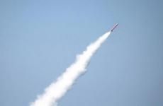 إطلاق صاروخ.jpg