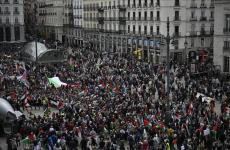 خلال المظاهرة في مدريد.jpg