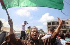 اوقفوا الحرب .. مظاهرة في غزة لوقف الابادة وقف الحرب