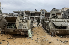 بقايا آليات جيش الاحتلال المدمرة