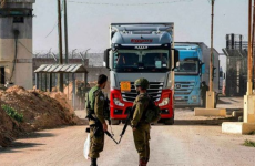 الاحتلال يعرقل دخول المساعدات.png