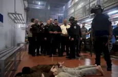 الأسرى في سجون الاحتلال.webp