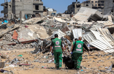 انتشال شهداء الحرب في غزة