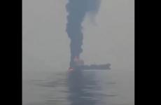 غرق ناقلة نفط في مضيق هرمز.jpg