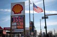 الشارع الأمريكي + البنزين.jpg