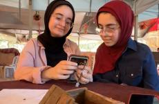 الشقيقتان تالا وفرح موسى تحصدان جائزة عالمية.jpg