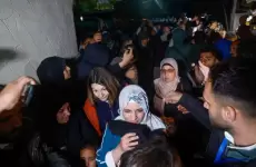 المسافرون الفلسطينيون العائدون إلى قطاع غزة.