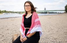 الناشطة الألمانية آنا ليدتكي.jpg