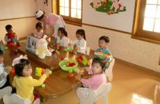 تغريم صيني وزوجته 155 ألف دولار لإنجابهما 7 أطفال.jpg