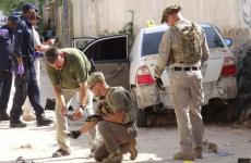  الشرطة الحكومية وخبراء أجانب يفحصون سيارة الصحفية هندية  