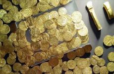 عملة من الكنز الذي عُثر عليه في مياه المتوسط الشهر الماضي