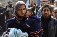 مخيم اليرموك تحت الحصار والقصف