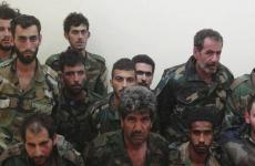 صورة لعدد من جنود النظام أسرهم مقاتلو التنظيم في تدمر