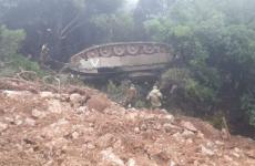 انقلاب دبابة إسرائيلية على الحدود اللبنانية