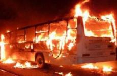 صورة للحافلة المحترقة