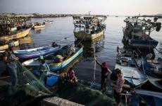 صيادين في البحر.JPG