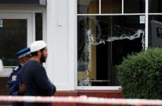 تحطيم زجاج مسجد النور لتهريب المصلين من السفاح
