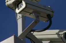 كاميرات مراقبة إسرائيلية بالخليل