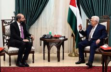 وزير الخارجية الأردني أيمن الصفدي والرئيس محمود عباس.jpg