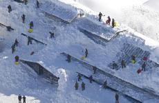 ثلوج في اليابان.jpg