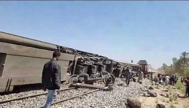 حادث قطارين في سوهاج جنوب مصر ‫(1)‬ ‫‬.jpg