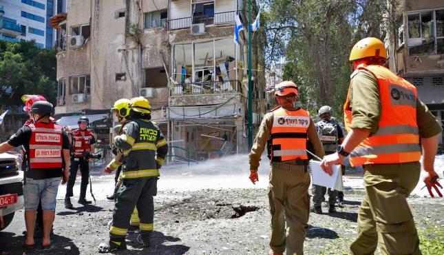 الدمار في تل أبيب بفعل صواريخ المقاومة (19).jpg