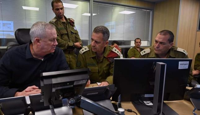 كوخافي ونتنياه وغانتس يتابعون العدوان على غزة (3).jpeg