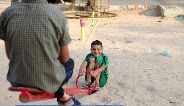 أطفال غزة يمرحون (1).jpg