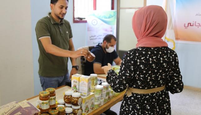 ابن النفيس يطلق اليوم الطبي المجاني (1).jpg