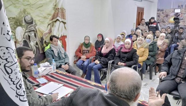 لقاء الشيخ عزام مع الطلبة