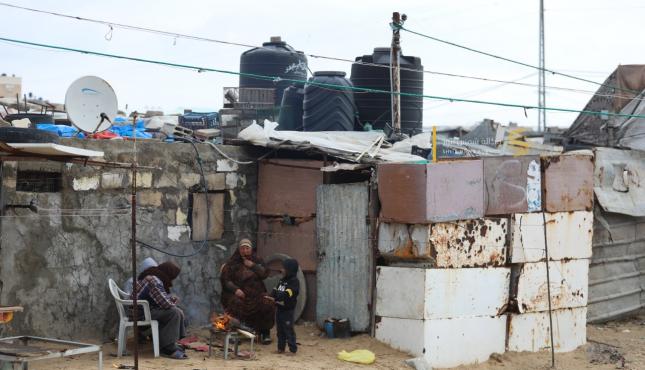 فقراء غزة خلال المنخفض الجوي (1).jpeg