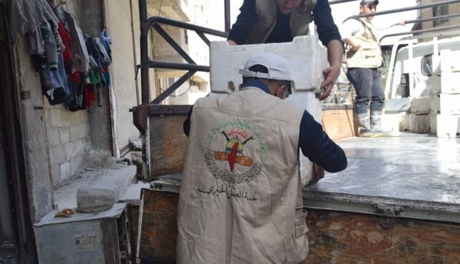 الجهاد توزع مئات وجبات الطعام على أهالي مخيم اليرموك بدمشق (1).jfif