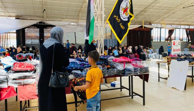 حركة الجهاد الإسلامي غزة تطلق حملة مع الناس لتوزيع كسوة المدارس.jfif