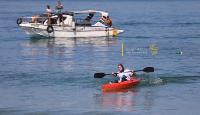 بطولة التجديف الشاطئية الأولى على بحر غزة